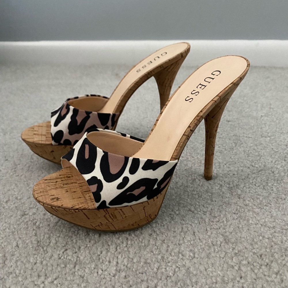 Guess Clair Platform Sandal